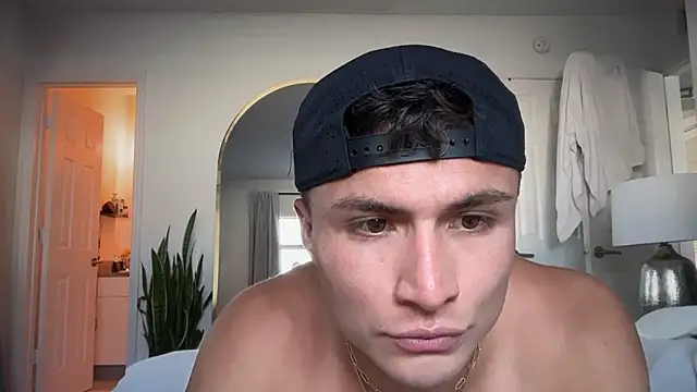 Snapshot of nicoferraroxx chatting on March 22, 9:07 pm nicoferraroxx online show from March 22, 9:07 pm