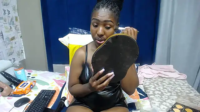Candylips22 online show from June 11, 7:12 pm
