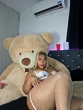 Nayaraluz online show from March 25, 2:17 am