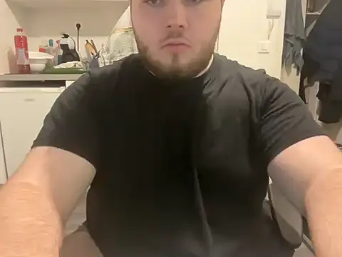 leowhitecock01 online show from March 22, 7:06 pm