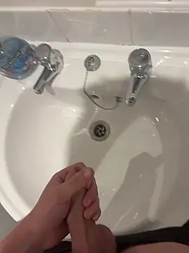 Snapshot of Dbzzzfr06 chatting on March 22, 10:35 pm Dbzzzfr06 online show from March 22, 10:35 pm