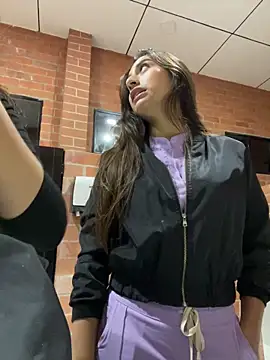 Amber rosse outdoors online show from April 8, 12:10 am