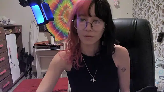 Moon  online show from April 25, 12:57 am