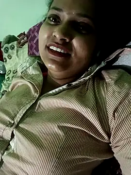 Snapshot of Diyagupta26 chatting on April 2, 3:53 pm Diyagupta26 online show from April 2, 3:53 pm