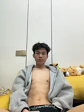zzzzppp3 online show from April 30, 2:07 am