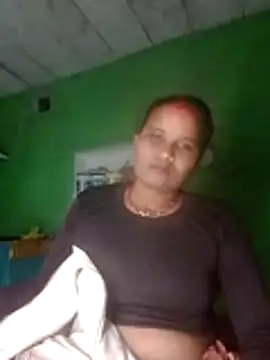 Shivani09900 online show from June 11, 8:40 pm
