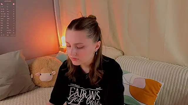 LorriMonz online show from June 12, 1:48 am