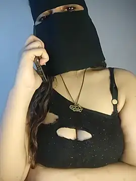 Yasmin Oh online show from July 19, 9:07 pm