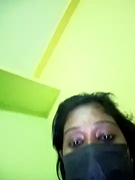 bannerjeesneha20 online show from April 18, 10:54 pm