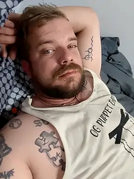 OGpuppetdaddy online show from March 25, 5:41 pm