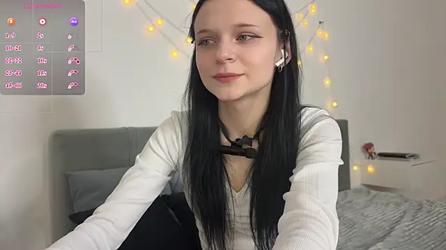meowchaa online show from April 27, 4:16 pm