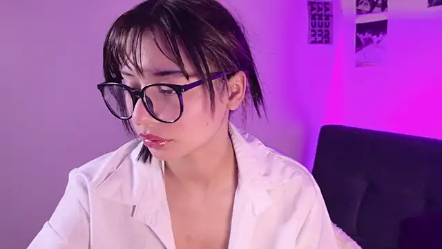 SerenBleck online show from June 18, 10:30 am