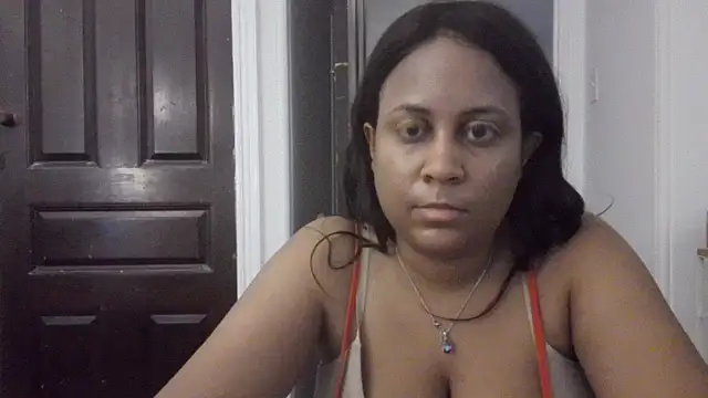 Snapshot of biancadoesit chatting on May 18, 6:25 pm biancadoesit online show from May 18, 6:25 pm