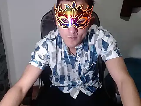 Snapshot of SexyboyHot2000 chatting on April 10, 2:06 am SexyboyHot2000 online show from April 10, 2:06 am