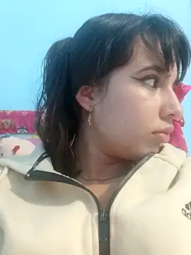 YourHotGirldfriend1 online show from March 24, 2:05 am