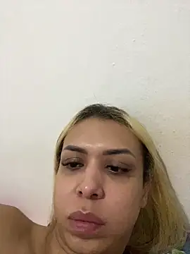Snapshot of marcellyfiori chatting on March 25, 9:32 pm marcellyfiori online show from March 25, 9:32 pm