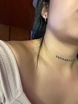 Violetaa pink18 online show from May 12, 2:25 pm