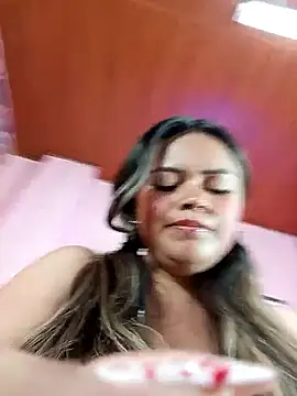 Miss Pecados online show from April 20, 8:10 pm