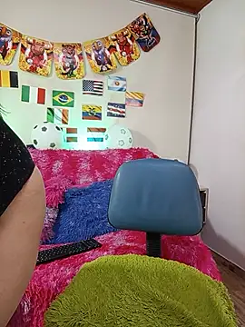 Snapshot of Miss_Pecados chatting on June 19, 8:23 pm Miss Pecados online show from June 19, 8:23 pm