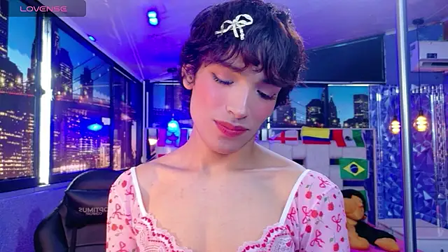 IsaacNovaa online show from June 20, 9:28 pm
