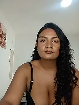 moon  issa online show from July 6, 2:08 am