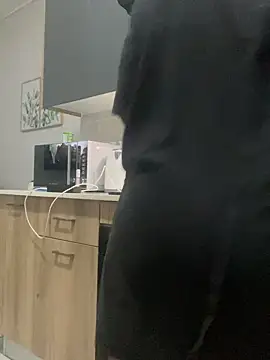 Snapshot of barbi_ chatting on April 3, 6:17 pm barbi online show from April 3, 6:17 pm