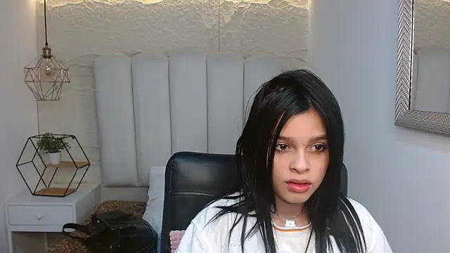 mia velvetk online show from April 1, 3:07 am