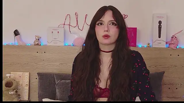 Sweet Alice S online show from May 17, 10:17 pm