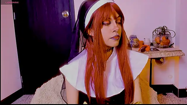 Snapshot of Nyxara- chatting on April 3, 7:12 pm Nyxara- online show from April 3, 7:12 pm