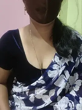 Snapshot of Latha_lovely chatting on June 20, 2:03 am Latha lovely online show from June 20, 2:03 am