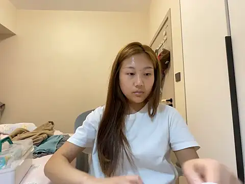 tutu512 online show from May 4, 2:46 pm