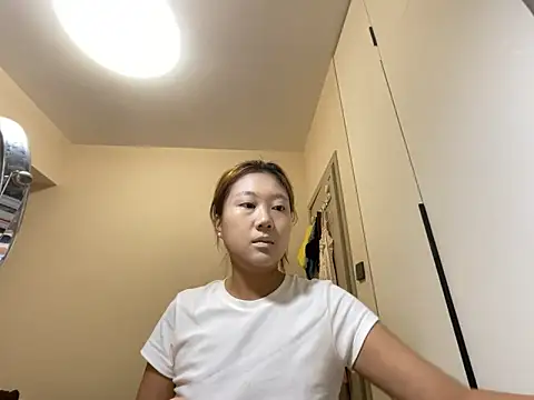 Snapshot of tutu512 chatting on June 22, 12:24 pm tutu512 online show from June 22, 12:24 pm