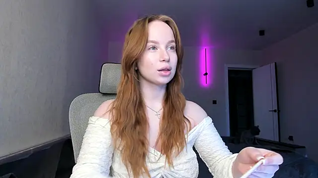 BunnyShinex online show from May 22, 1:39 pm