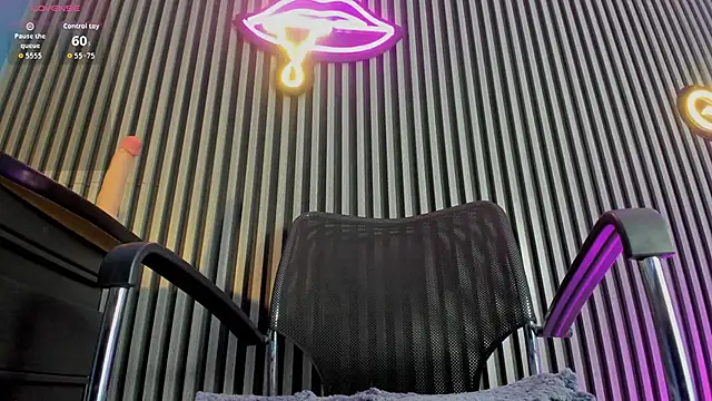 Luna roose1 online show from April 18, 2:15 am