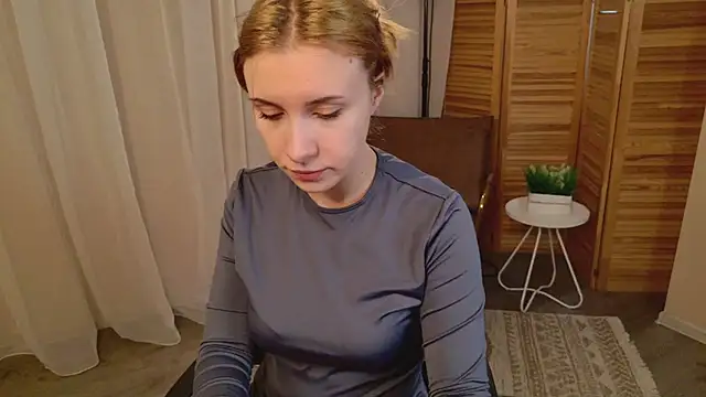 miraiakik online show from April 22, 1:12 pm