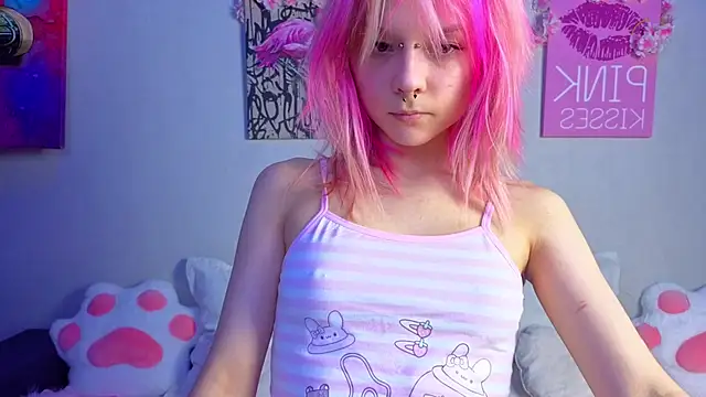 PerryKitty online show from July 15, 4:12 pm