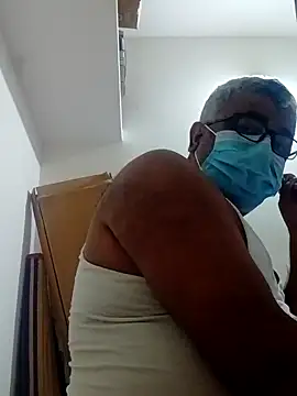 Snapshot of mature55 chatting on April 25, 1:36 pm mature55 online show from April 25, 1:36 pm