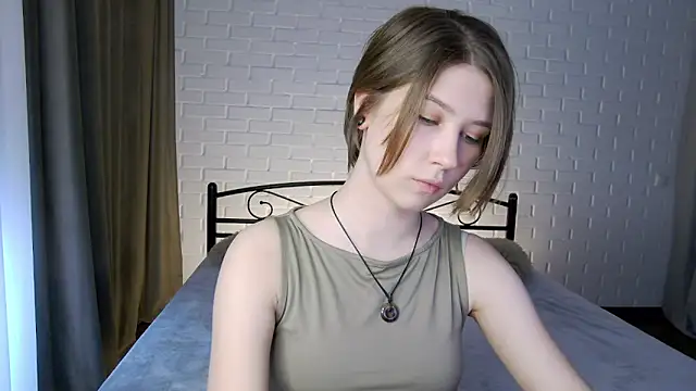 Snapshot of TeraCroft chatting on April 3, 6:00 am TeraCroft online show from April 3, 6:00 am