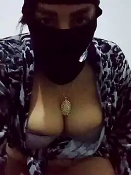 soltana69lona online show from March 31, 2:35 am