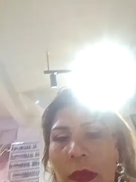 Snapshot of mistresslu chatting on April 5, 2:53 am mistresslu online show from April 5, 2:53 am