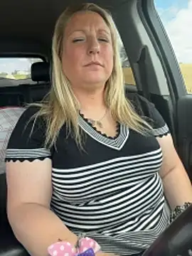 sweetkacibaby online show from April 28, 4:56 pm