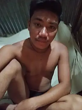 Snapshot of Asianboyfriend28xx chatting on May 20, 10:38 pm Asianboyfriend28xx online show from May 20, 10:38 pm