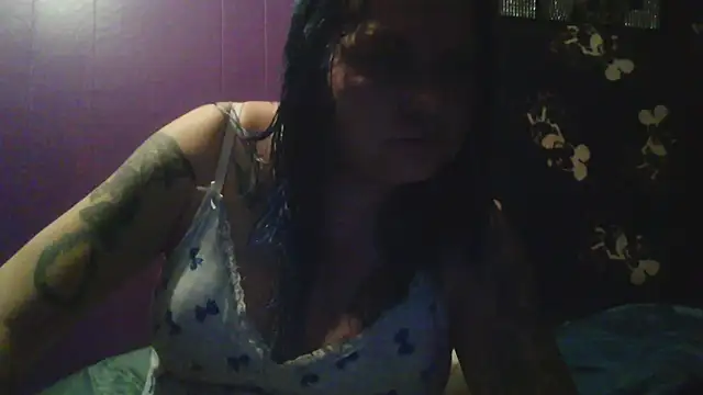 DoubleTroubleXO online show from April 3, 2:31 am