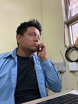 Luis-Armando online show from April 15, 5:20 pm