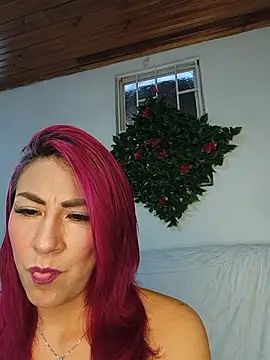 tatianabelli online show from July 9, 9:19 pm