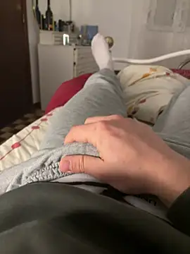 Snapshot of oliveira002 chatting on March 26, 7:30 pm oliveira002 online show from March 26, 7:30 pm