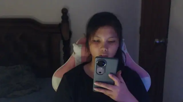 Snapshot of sweet_21_1 chatting on July 19, 1:59 pm sweet 21 1 online show from July 19, 1:59 pm
