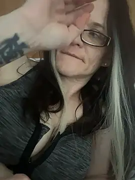 Casidy1 online show from June 11, 4:05 pm