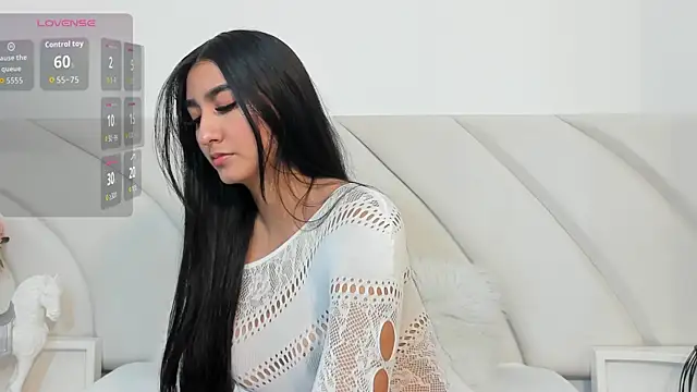 MaddisonReed online show from March 31, 1:11 pm