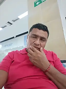 luis20212 online show from May 23, 3:49 pm